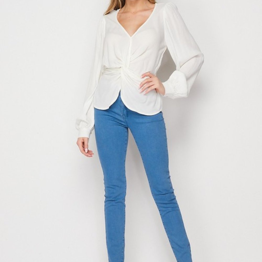 Off White twist front Top - Picture 6 of 6